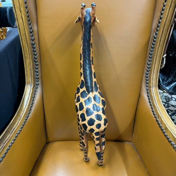 Vintage 1970s Tooled Leather Giraffe Figure Animal Safari Africa Brown - Picture 7 of 12